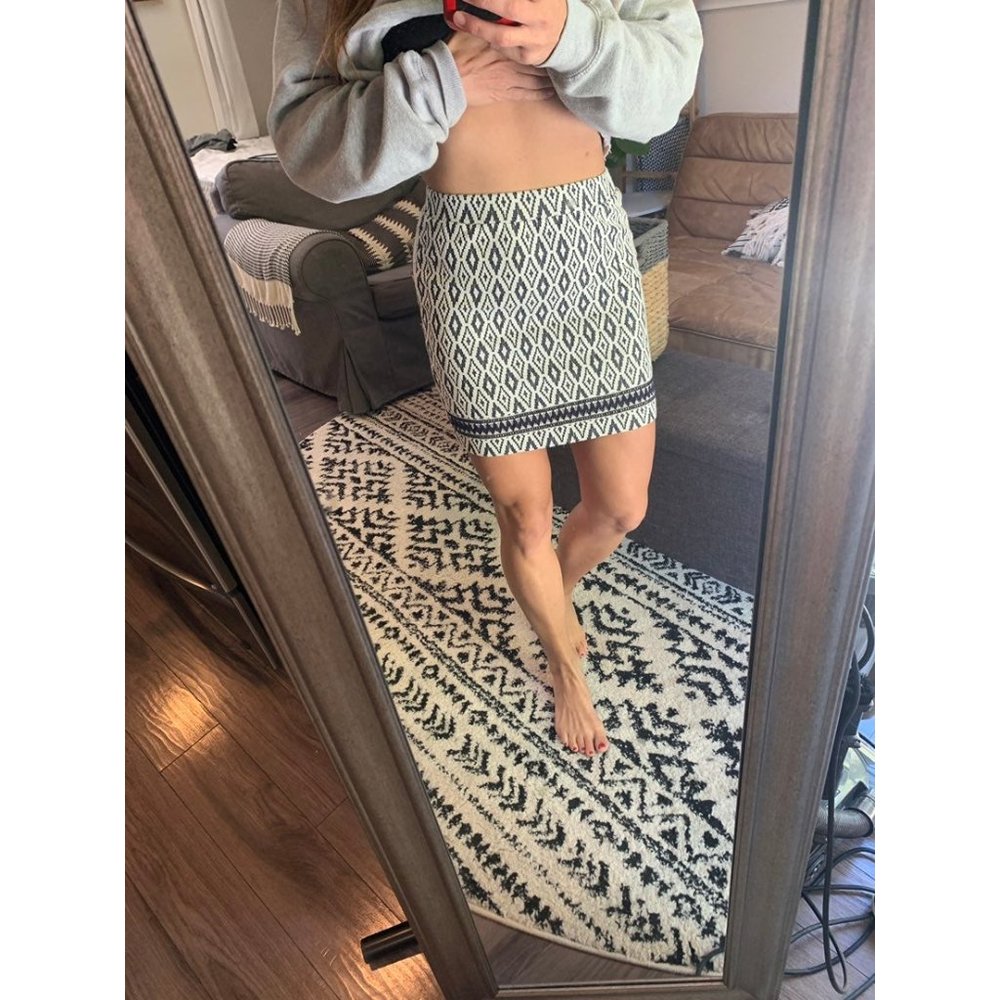 H&m mini skirt tight stretch flattering pencil xs